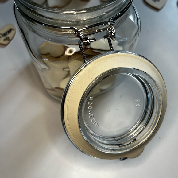 KIG Glass mason Jar rubber locking hinged lid 140 wooden hearts 1 1/2” - Picture 7 of 11